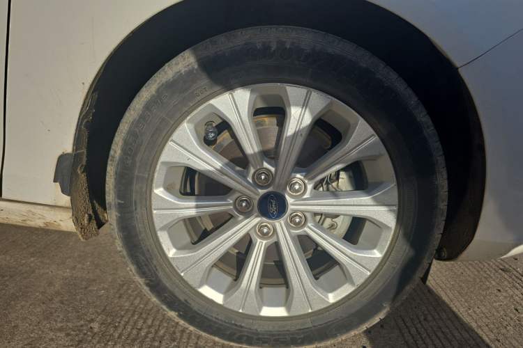 Used Ford Escort 2017 Happy Edition 1.5L Manual Fashion Model