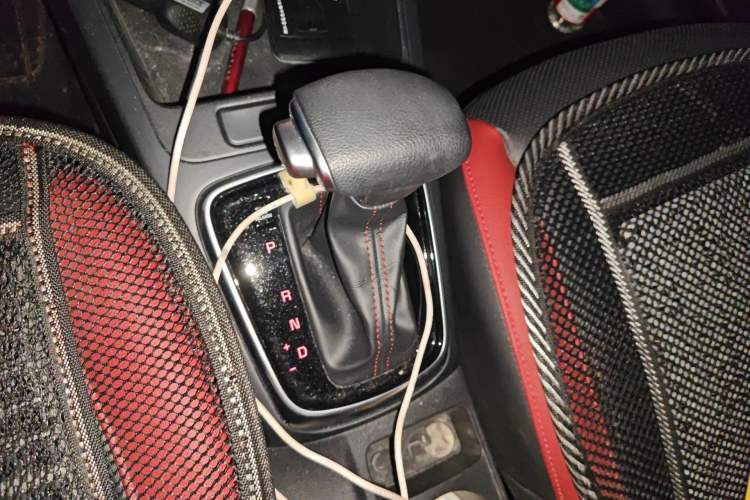 Used Kia KX Cross 2017 1.4L AT GLS
