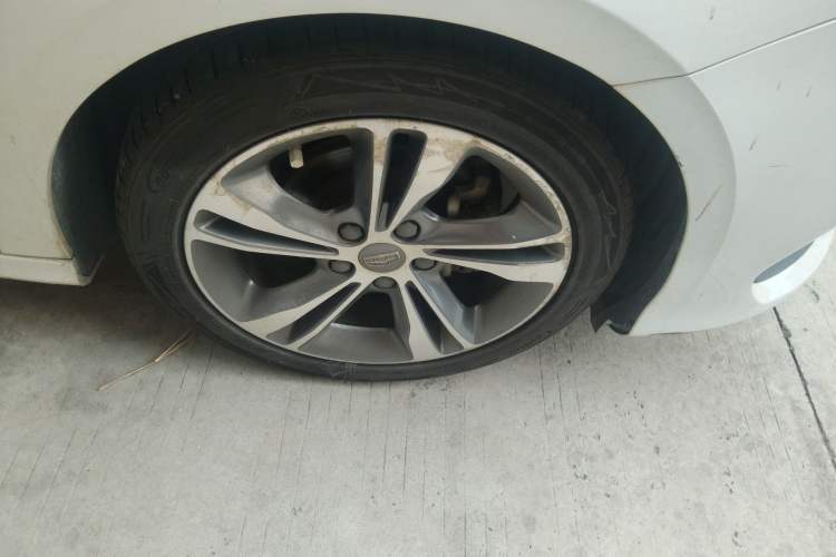 Used Geely Auto Binray 2018 14T CVT Binyi Edition Right Front Wheel Hub