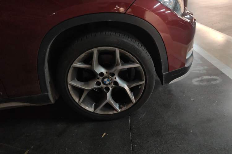 Used BMW X1 2015 sDrive18i Leading Edition
