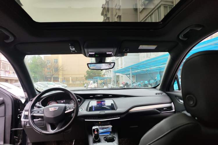 Used Cadillac XT4 2020 28T Two-Wheel-Drive Leading Version