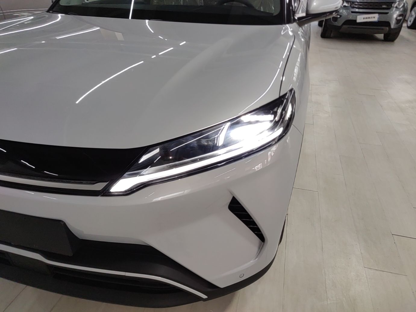 BYD Yuan UP 2025 Model 301KM Leading Version — снимка 8