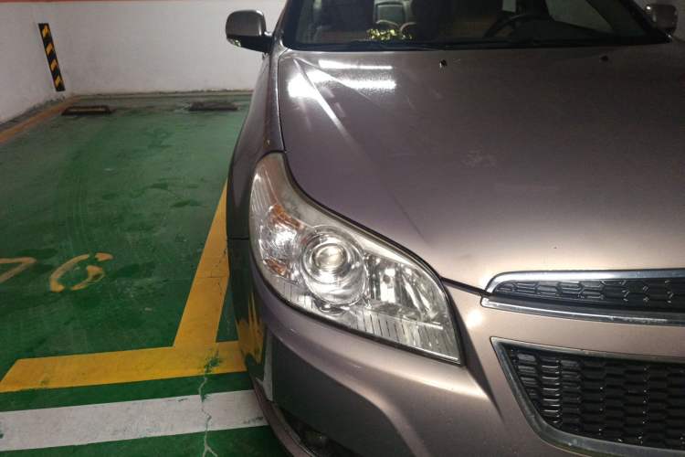 Used Chevrolet Epica 2013 1.8 SE Comfort Edition MT Right Front Headlight