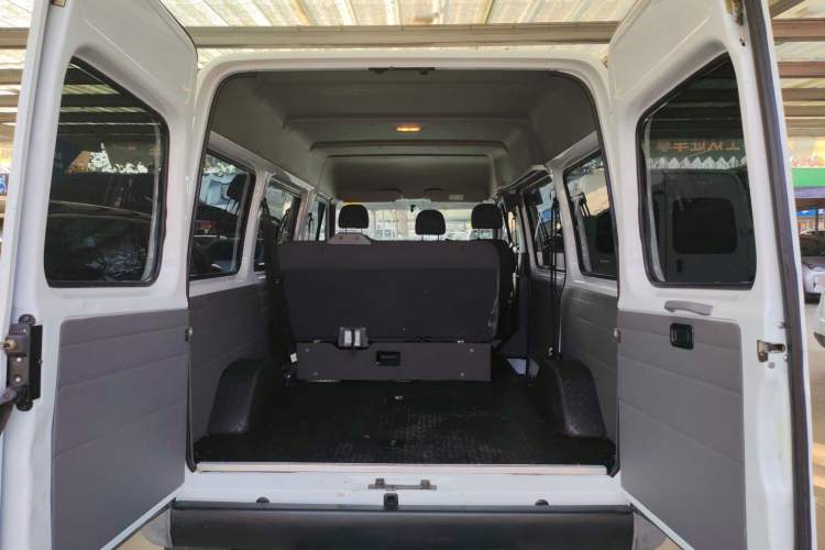 Used JMC Transit 2017 2.8T Commercial Version Short Wheelbase Mid-Roof 6/7/8-Seater JX493
