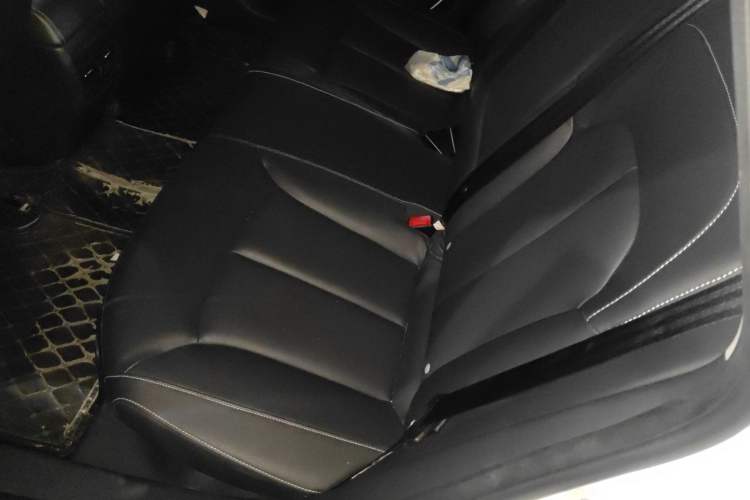 Used Roewe i6 2020 PLUS 1.6L CVT 4G Connected Glory Flagship Edition Left Rear Seat