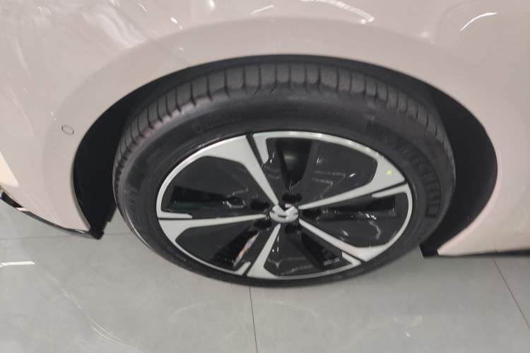 Used Nio ET5T 2025 75 kWh Touring