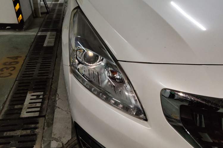 Used Peugeot 3008 2016 2.0L Automatic Classic Edition
