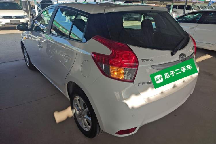 Used Toyota YARiS L Zhi Xuan 2015 1.5E Automatic Charm Edition
