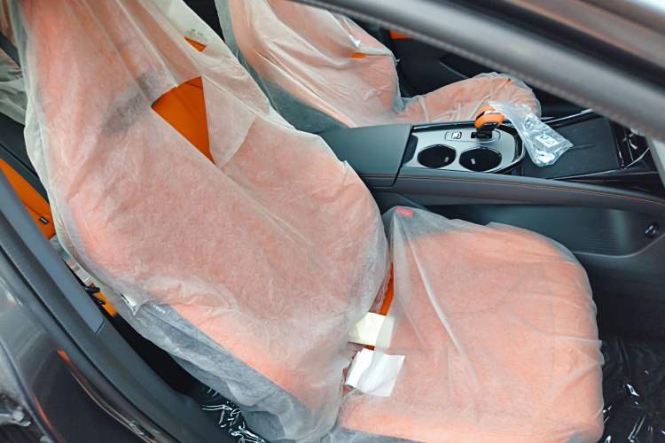 Used CHANGAN UNI-V 2025 Model Third-Generation 2.0T Dynamic Edition Right Front Seat