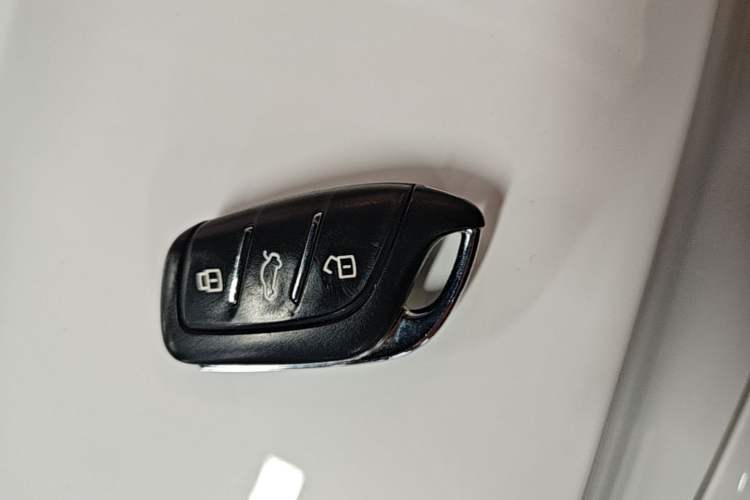 Used MG 5 2021 300TGI DCT Elegant Luxury Edition Vehicle Key