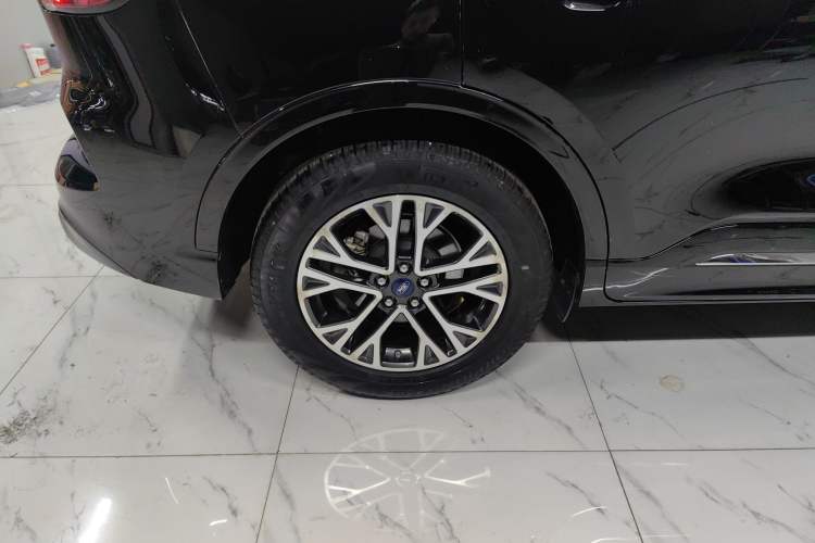 Used Ford Escape 2020 EcoBoost 245 Two-Wheel Drive Smart & Enjoyment Model