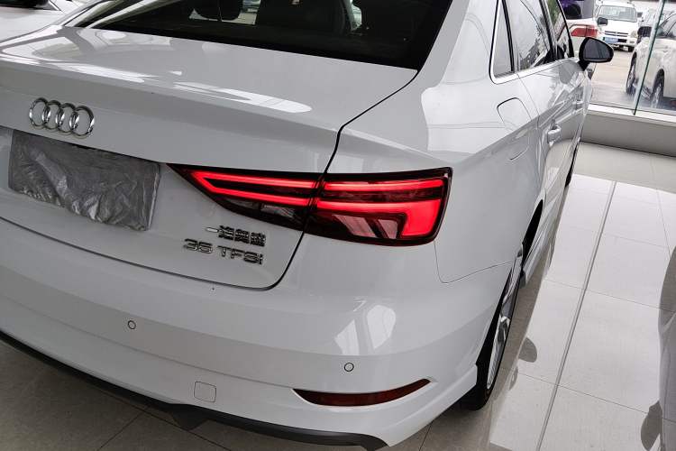 Used Audi A3 2020 Limousine 35 TFSI Fashion Edition China VI Emission Standard