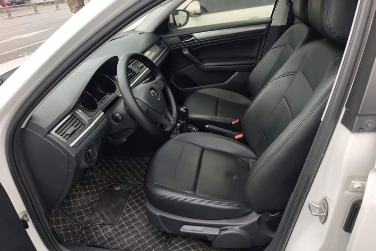 Used Volkswagen Bora 2018 1.5L Manual Fashion Model
