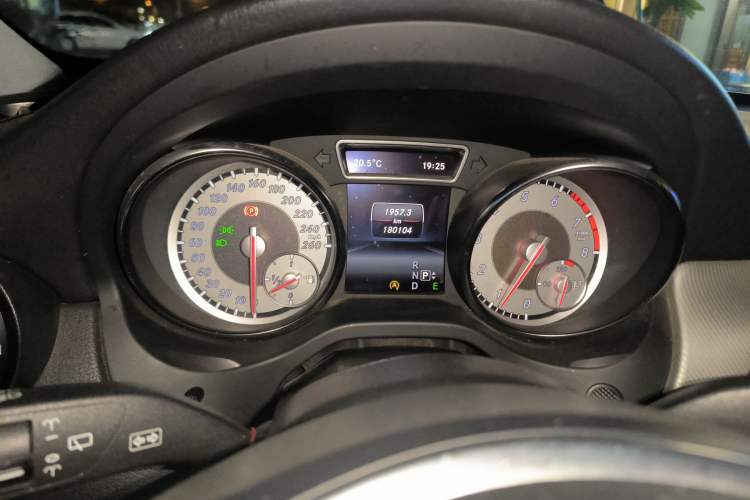 Used Mercedes-Benz GLA 2015 GLA 200 Sport Edition
