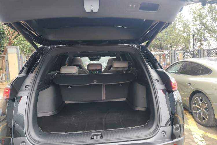 Used BYD Frigate 07 2024 HONOR Edition DM-i 100KM Luxury Model
