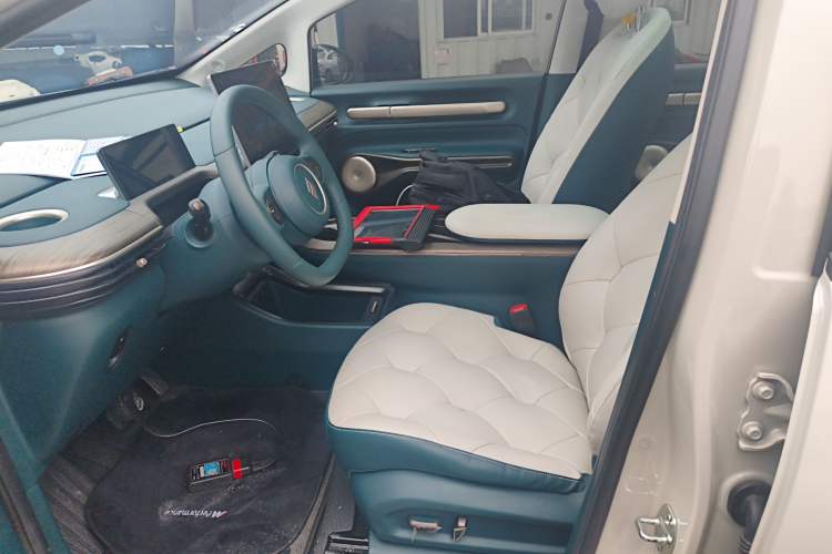 Used Baojun Cloud 2023 460 Max Lingxi Version