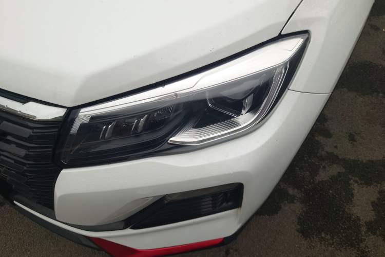 Used CHANGAN CS75 2022 Blue Whale Edition 1.5T DCT Prestige Model Left Front Headlight