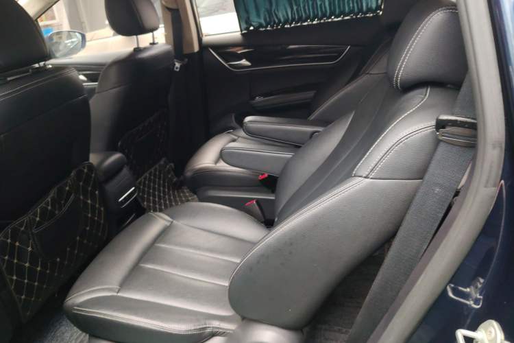 Used BYD Song MAX 2018 1.5T Automatic Smart Connect Elite Model with 6 Seats
