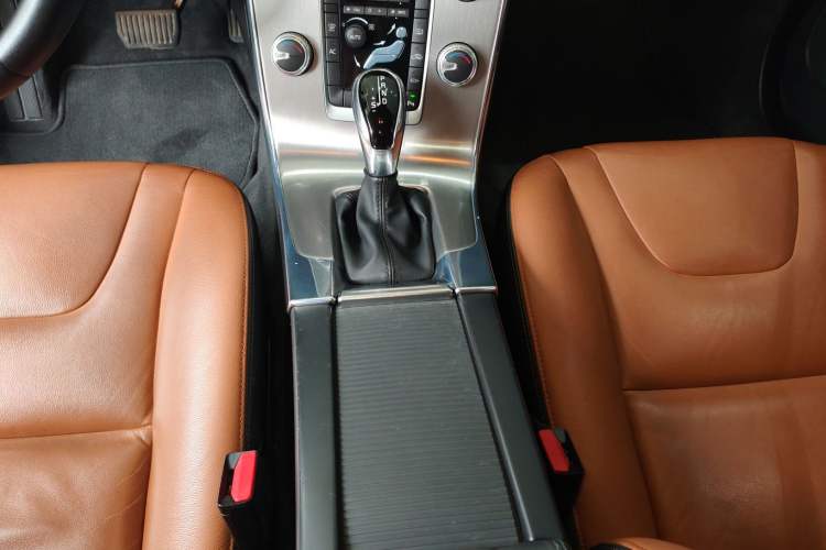 Used Volvo S60 2019 S60L Facelift T5 Intelligent Advanced Edition Gear Lever