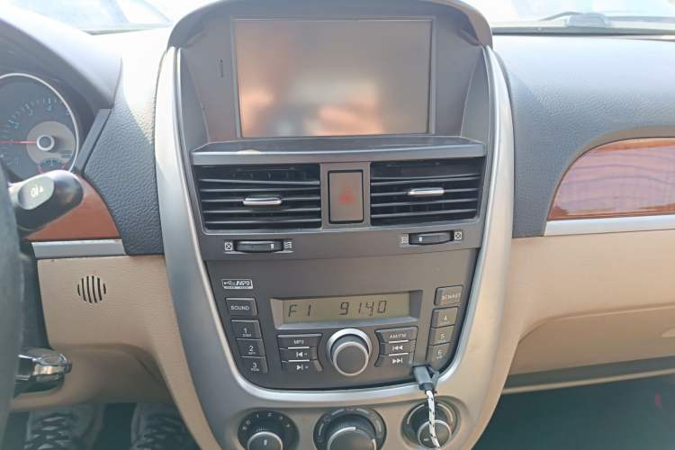 Used Buick Excelle 2013 1.5L Manual Luxury Model Audio And AC Panel