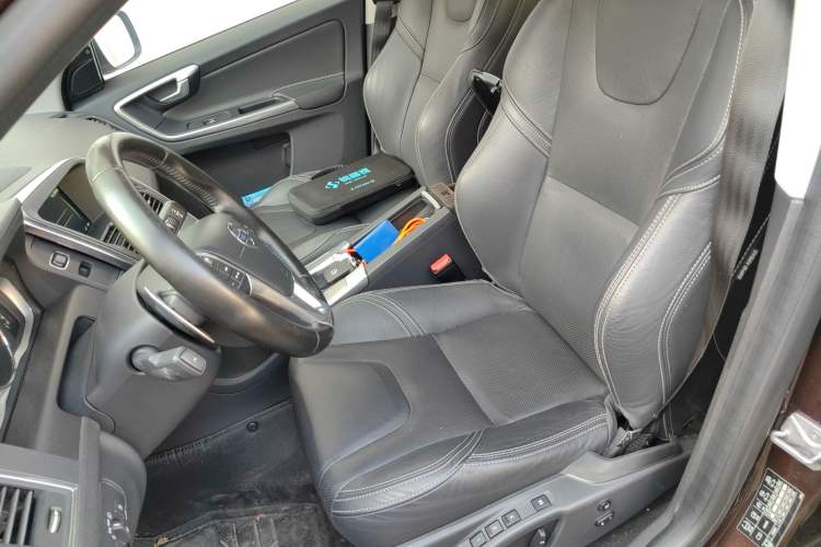 Used Volvo XC60 2017 T5 AWD Smart Drive Edition
