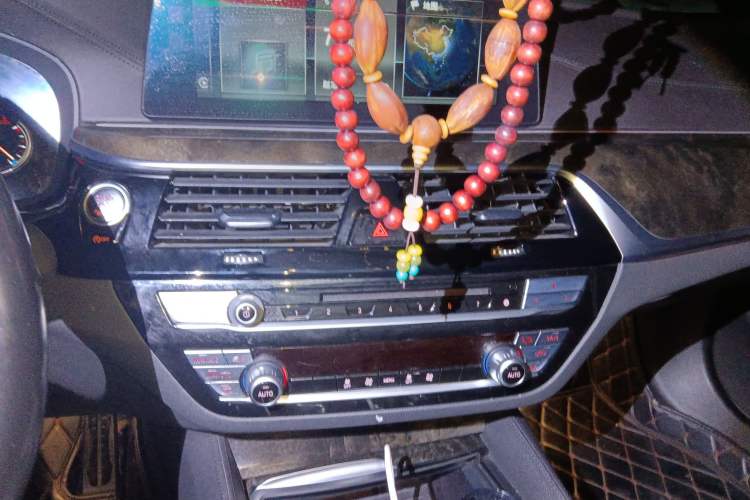 Used BMW 5 Series 2018 525Li M Sport Package
