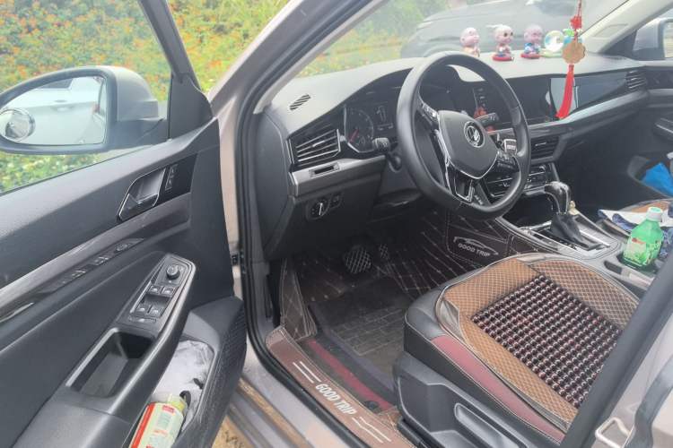 Used Volkswagen Bora 2021 1.5L Automatic Elite Smart Connect Edition Driver Seat