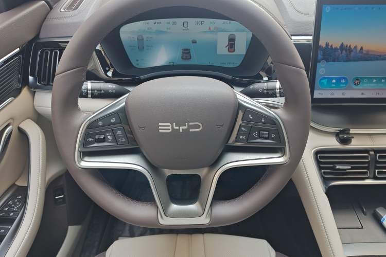 Used BYD Song PLUS New Energy 2025 DM-i 112KM Prestige Model
