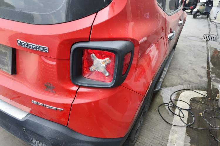 Used Jeep Renegade 2017 180T Automatic Kinetic Edition+