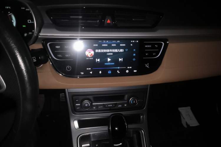 Used Geely Auto Vision S1 2018 1.4T CVT FENGXING Model Audio And AC Panel