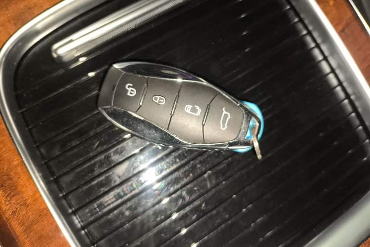 Used Hongqi HQ9 PHEV 2024 2.0T Four-Wheel Drive Luxury Edition
