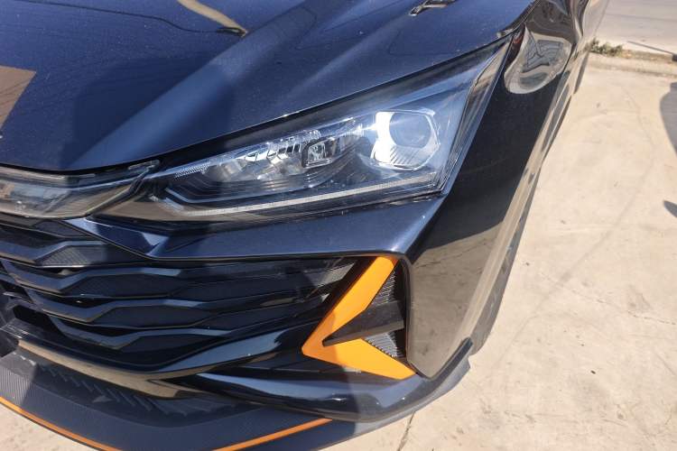 Used Dongfeng Aeolus Yixuan 2024 1.5L Automatic JingSu Edition Left Front Headlight