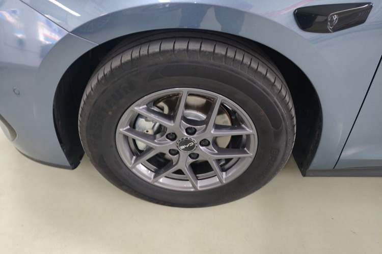 Used BYD Seal 06 New Energy 2025 DM-i Smart Drive 80KM Luxury Model Left Front Wheel Hub