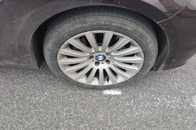 Used BMW 5 Series GT 2015 535i Leading Model Right Front Wheel Hub