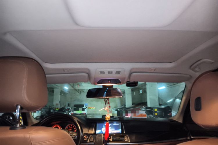 Used BMW 5 Series 2014 520Li Elegant Model
