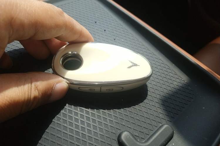 Used VOYAH FREE 2024 Ultra-Long Range Intelligent Driving Version Vehicle Key