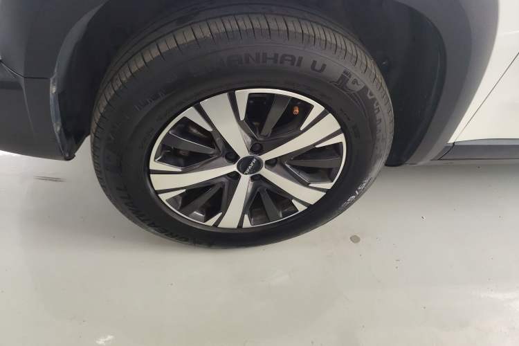 Used Haval DARGO 2021 1.5T DCT Two-Wheel Drive Labrador Edition Left Front Wheel Hub