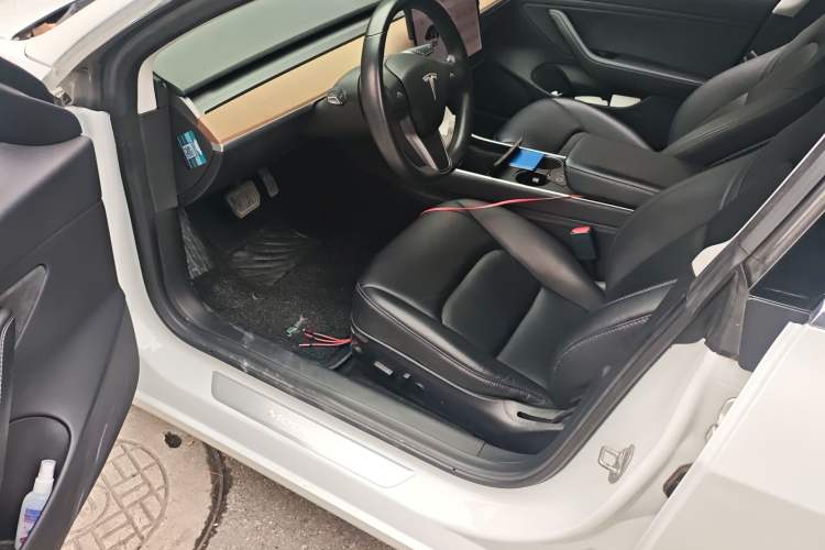 Used Tesla Model 3 2019 Long-Range All-Wheel-Drive Version