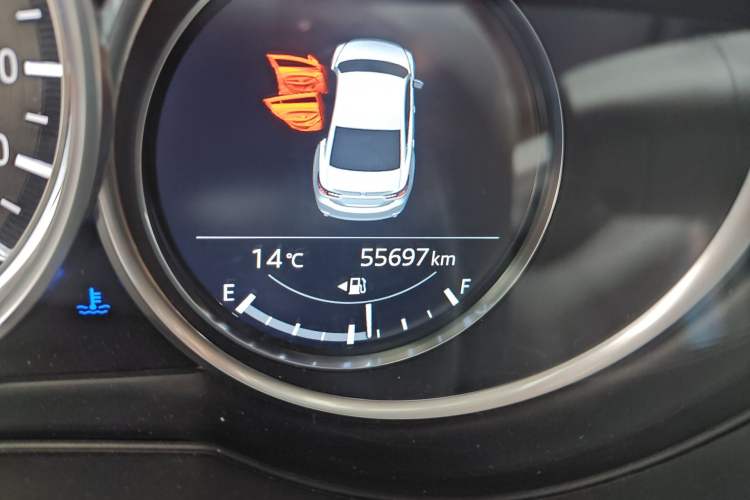 Used Mazda Atenza 2020 2.0L Blue Sky Luxury Edition Odometer Close Up