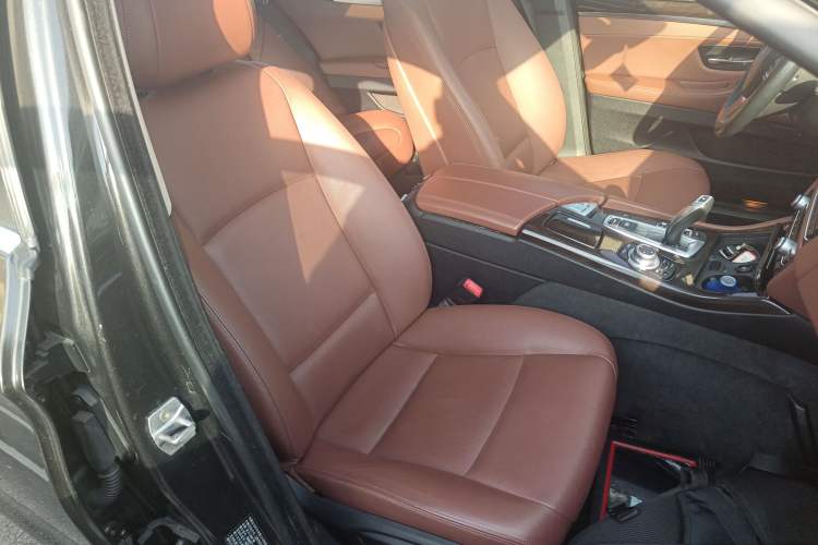 Used BMW 5 Series 2017 525Li Leading Model
