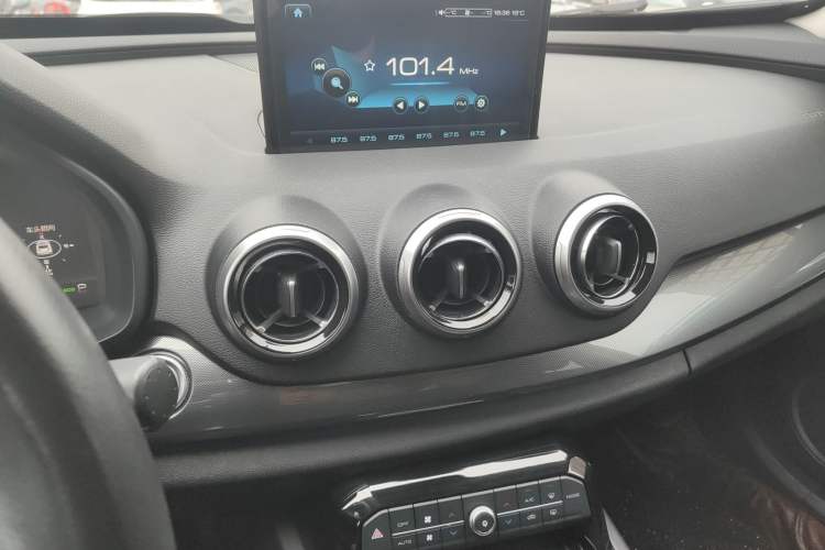 Used Wey VV7 2017 2.0T Luxury Model
