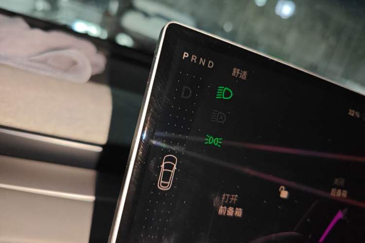 Used Tesla Model Y L 2025 Model Long-Range All-Wheel-Drive Version