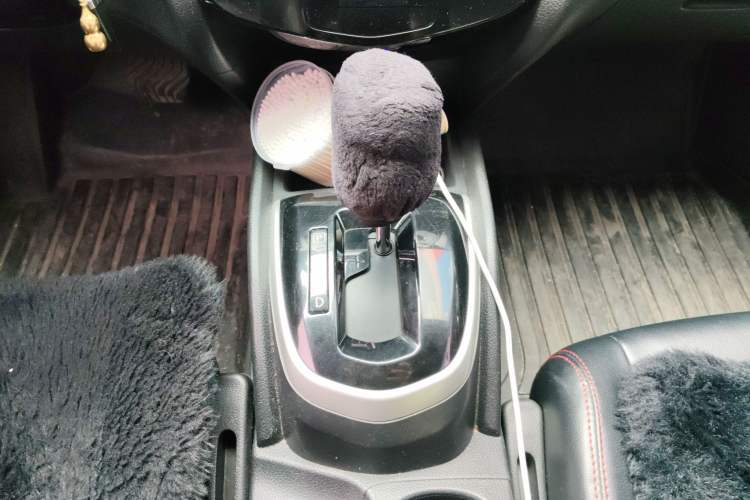 Used Nissan Qashqai 2016 2.0L CVT Elite Edition Gear Lever