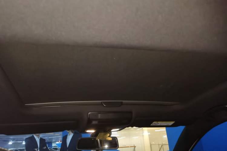 Used Volkswagen Golf 2015 1.4TSI Manual R-Line
