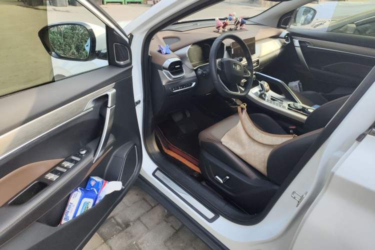 Used Geely Auto Coolray 2019 260T DCT Explorer China V Standard