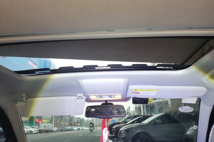 Used Volkswagen Lavida 2015 1.6L Manual Comfort Edition
