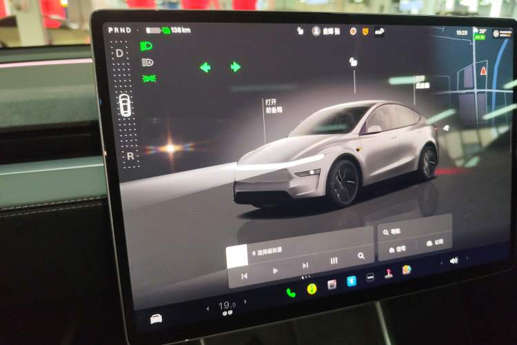 Used Tesla Model Y 2025 Long-Range All-Wheel Drive First Edition