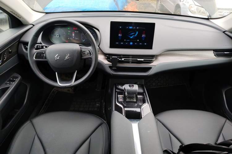 Used Hongqi E-QM5 2023 Base Travel Edition
