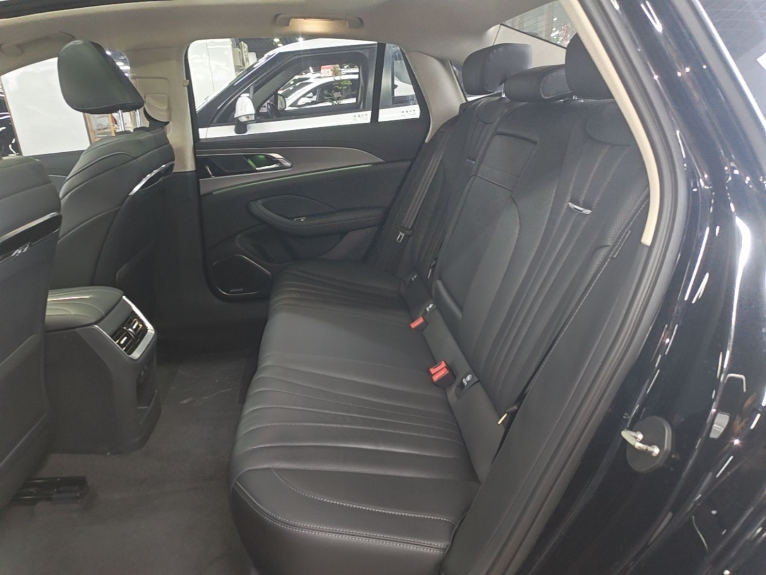 Hongqi H5 2023 2.0T Automatic Smart Connect Flagship Edition - Chinese Trim Chang — снимка 20
