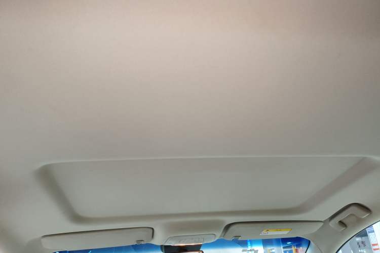 Used Buick GL8 2023 Land Executive Class Comfort Model
